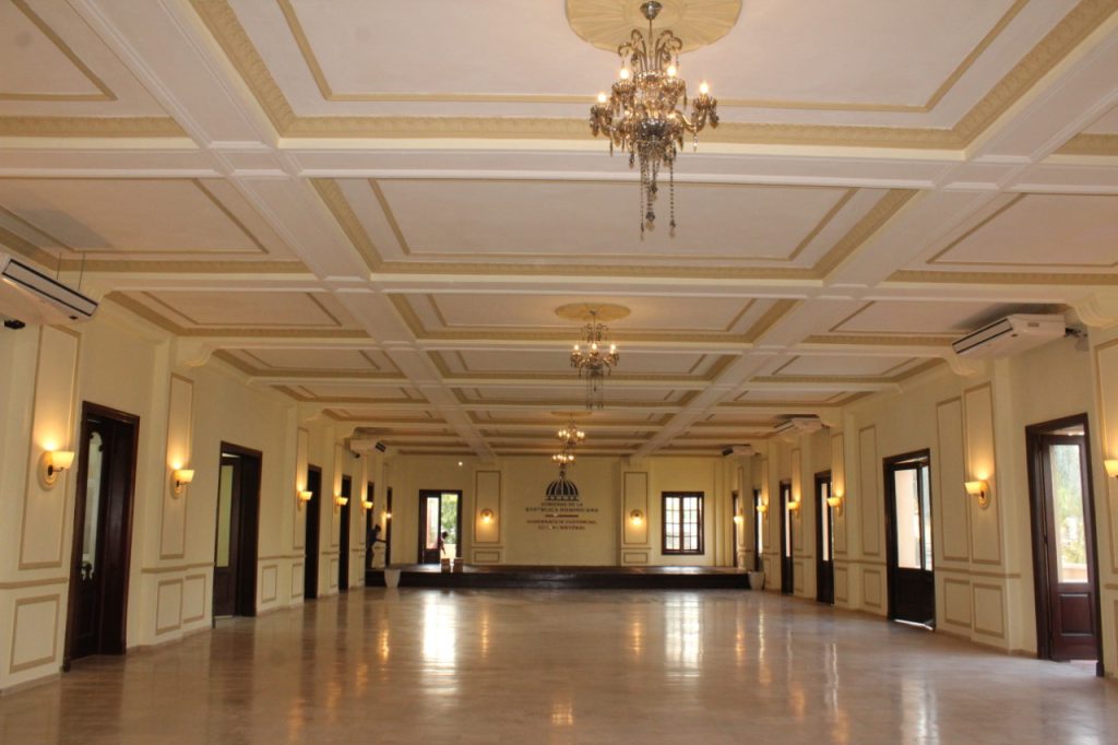 Trabajos de remozamiento en la sede de la Gobernación de San Cristóbal realizados por EGEHID.