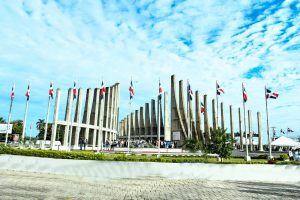 SAN CRISTÓBAL (R.Dominicana).- El administrador general de la Empresa de Generación Hidroeléctrica Dominicana (Egehid), ingeniero Rafael Salazar, informó que la entidad asumirá la ejecución de unas 25 obras para la provincia de San Cristóbal, según se decidió en el Consejo de Gobierno que el presidente Luis Abinader encabezó en esta ciudad con motivo de la conmemoración, el 6 de noviembre, del 175 aniversario de la firma de la primera Constitución dominicana.