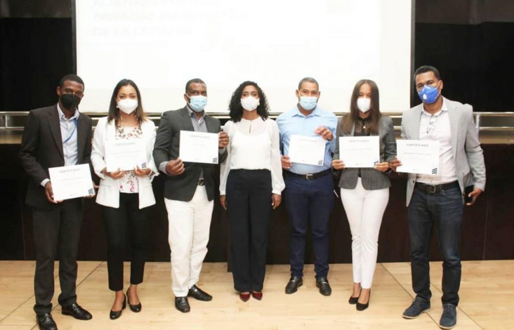 SANTO DOMINGO (R.Dominicana).- La Empresa de Generación Hidroeléctrica Dominicana (EGEHID) participó en el curso introductorio “Alianzas público-privadas en el marco de la Ley 47-20”, que tuvo como objetivo capacitar a los servidores públicos sobre el alcance de la nueva legislación.