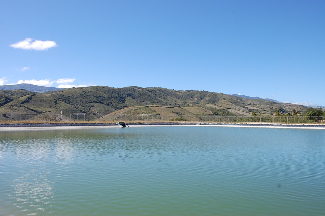 Autoridades anuncian mejoras al proyecto de la presa Dos Bocas para impulsar el riego por goteo en Vallejuelo.