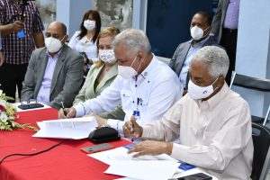 EGEHID firma acuerdo por la preservación del medioambiente en Jarabacoa
