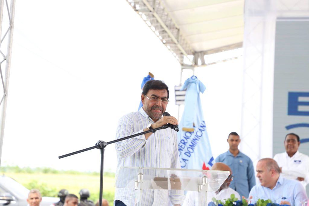 La Empresa de Generación Hidroeléctrica Dominicana (EGEHID) continúa avanzando en la construcción de diversas obras sociales en San José de Ocoa, como parte de su compromiso con el desarrollo comunitario.