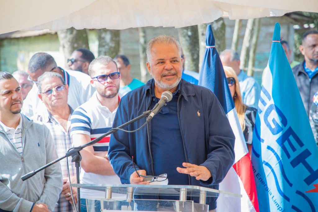 La Empresa de Generación Hidroeléctrica Dominicana (EGEHID) inició la construcción de un circuito vial ecoturístico que conectará localidades de Santiago de los Caballeros y La Vega.