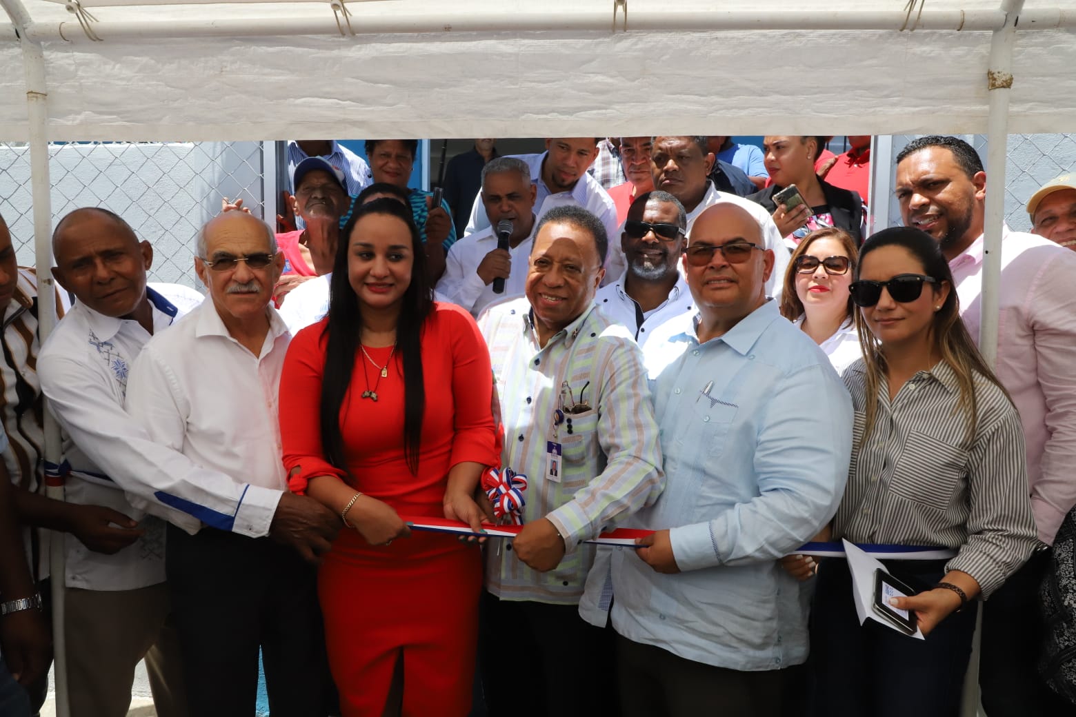 EGEHID entrega un centro comunal al municipio de Esperanza