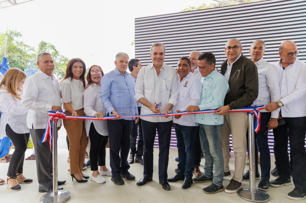 Actividad de inauguración junto a Luis Abinader