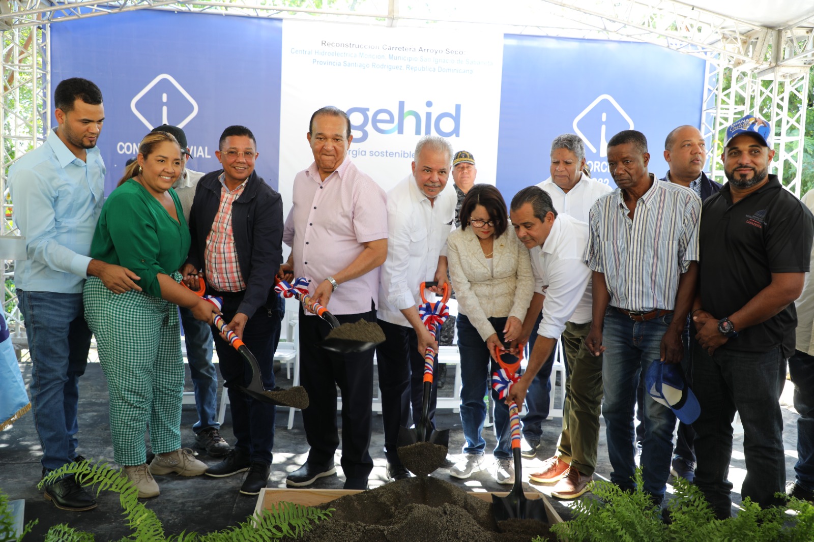 EGEHID inicia reconstrucción de tres carreteras en Santiago Rodríguez