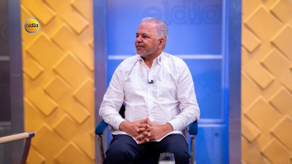 El administrador general de la Empresa de Generación Hidroeléctrica Dominicana (EGEHID), Rafael Salazar, afirmó que la República Dominicana debe continuar construyendo presas para optimizar el uso del agua en beneficio del consumo humano, la agricultura y la generación de energía limpia.