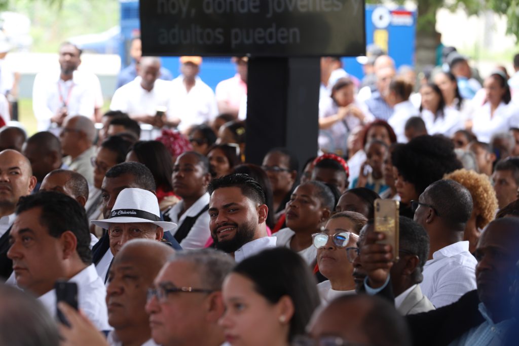 Fue inaugurado en Nizao un centro de capacitación del INFOTEP, construido con el aporte de la Empresa de Generación Hidroeléctrica Dominicana (EGEHID), con el objetivo de fortalecer la formación técnica y profesional en la comunidad.