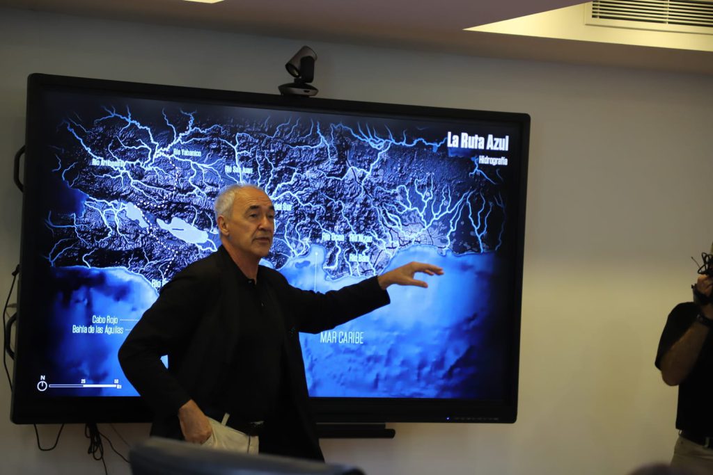 SANTO DOMINGO (R.Dominicana).- La Empresa de Generación Hidroeléctrica Dominicana (EGEHID) y la Fundación Metrópoli socializaron con miembros de la prensa y líderes de opinión el proyecto de desarrollo estratégico de la región sur del país denominado Ruta Azul.