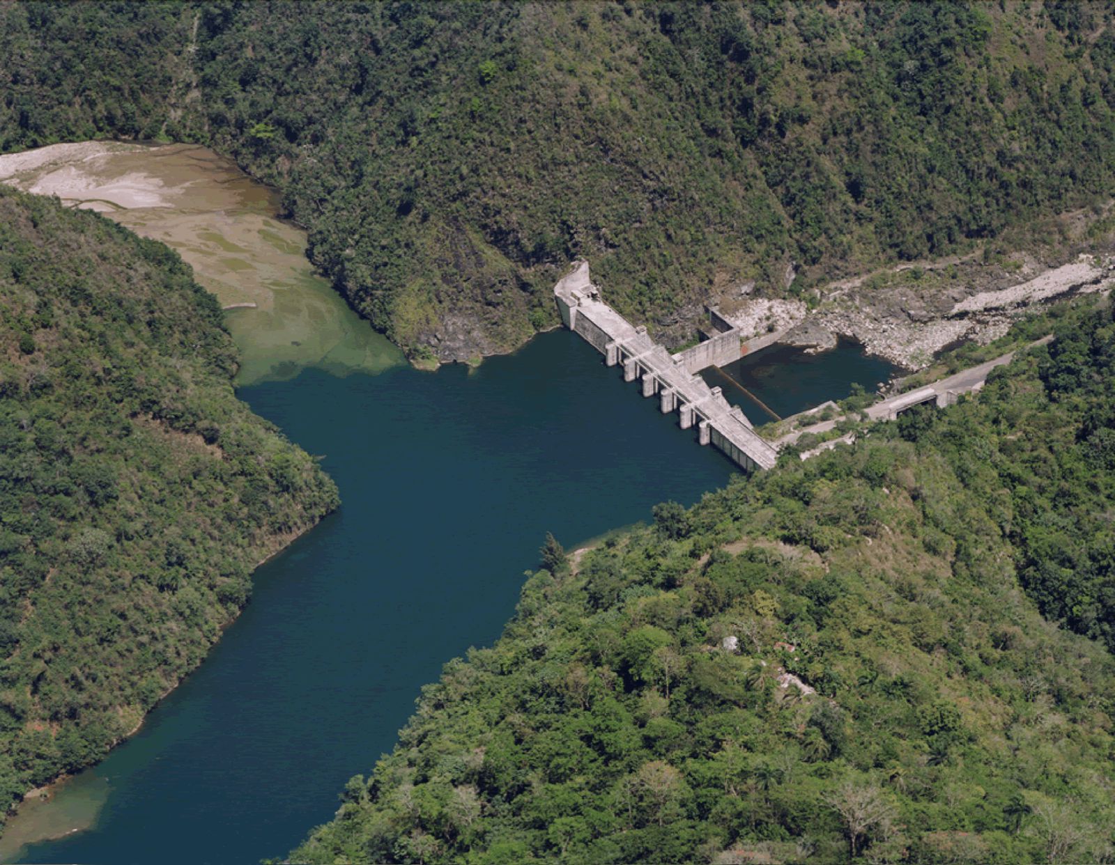 Emiten alerta por vaciado de la presa Aguacate y Operación conjunta de la central Jigüey por parte de la EGEHID