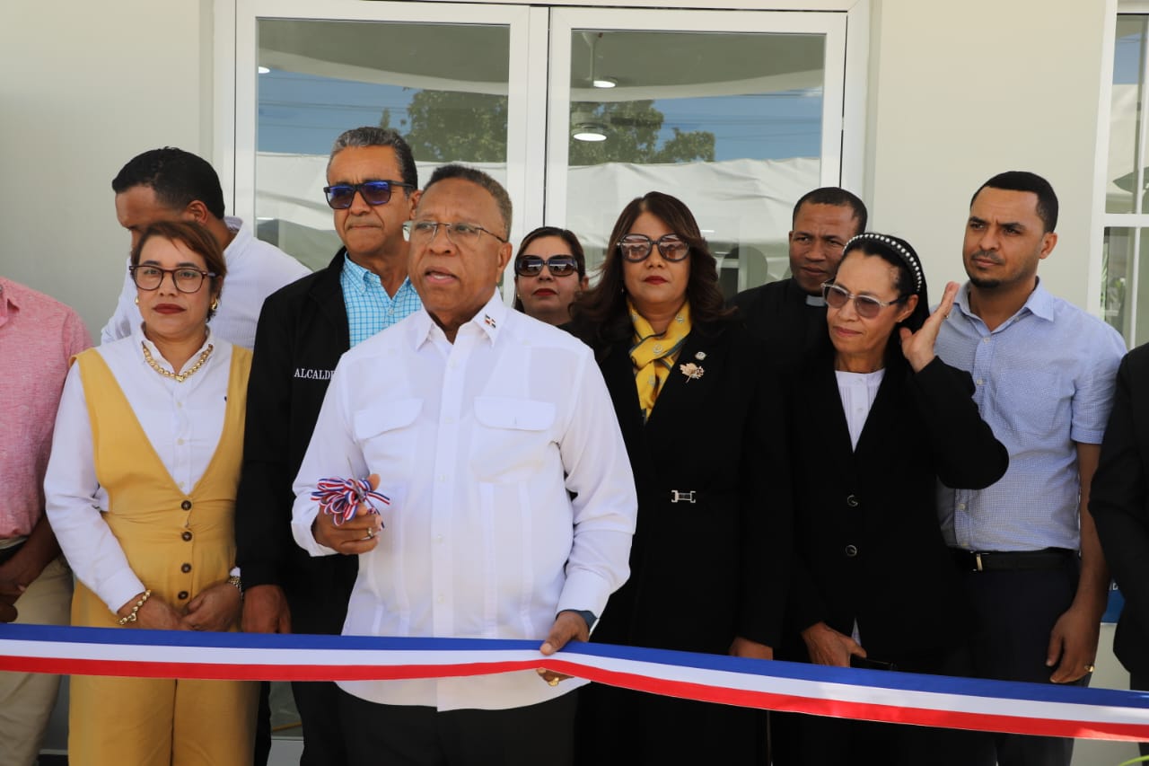 EGEHID entrega moderna funeraria a comunidad de Rancho Arriba