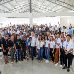 Presidente Luis Abinader conversa con estudiantes de la Universidad ISA recinto sur