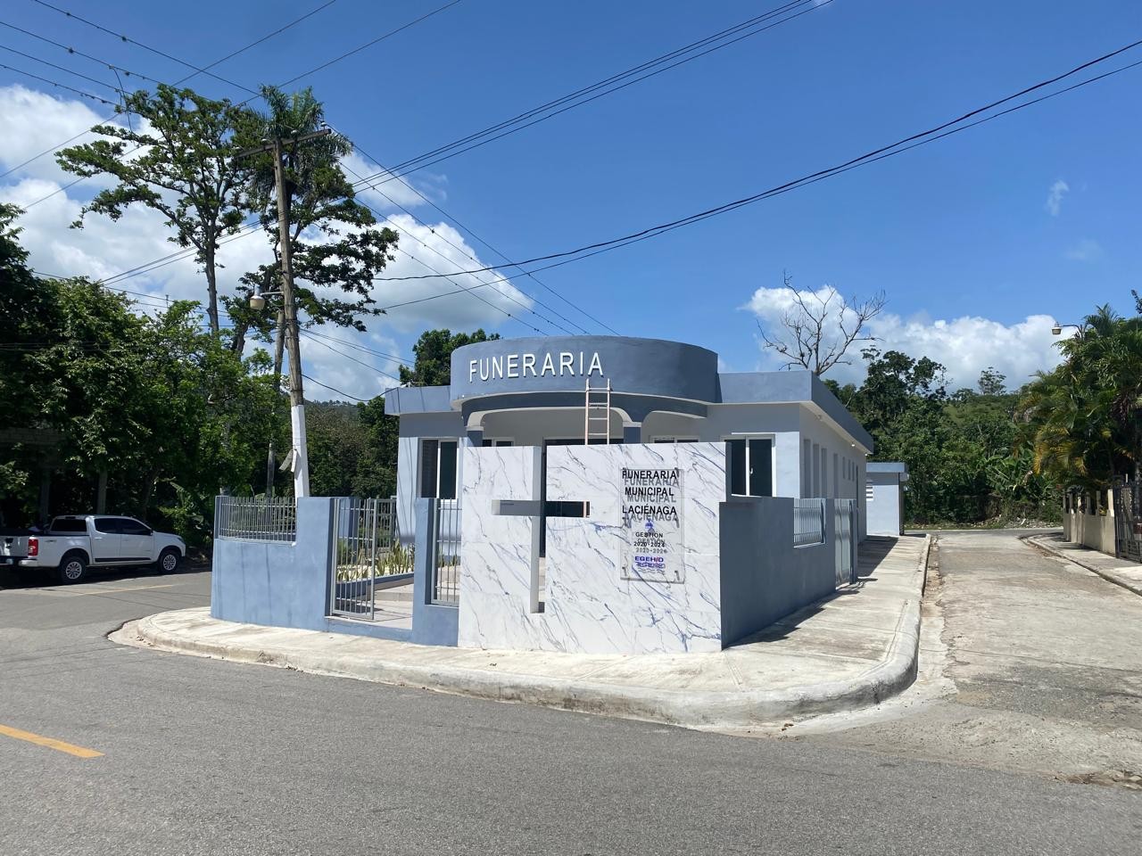 Construcción de funeraria La Ciénaga.