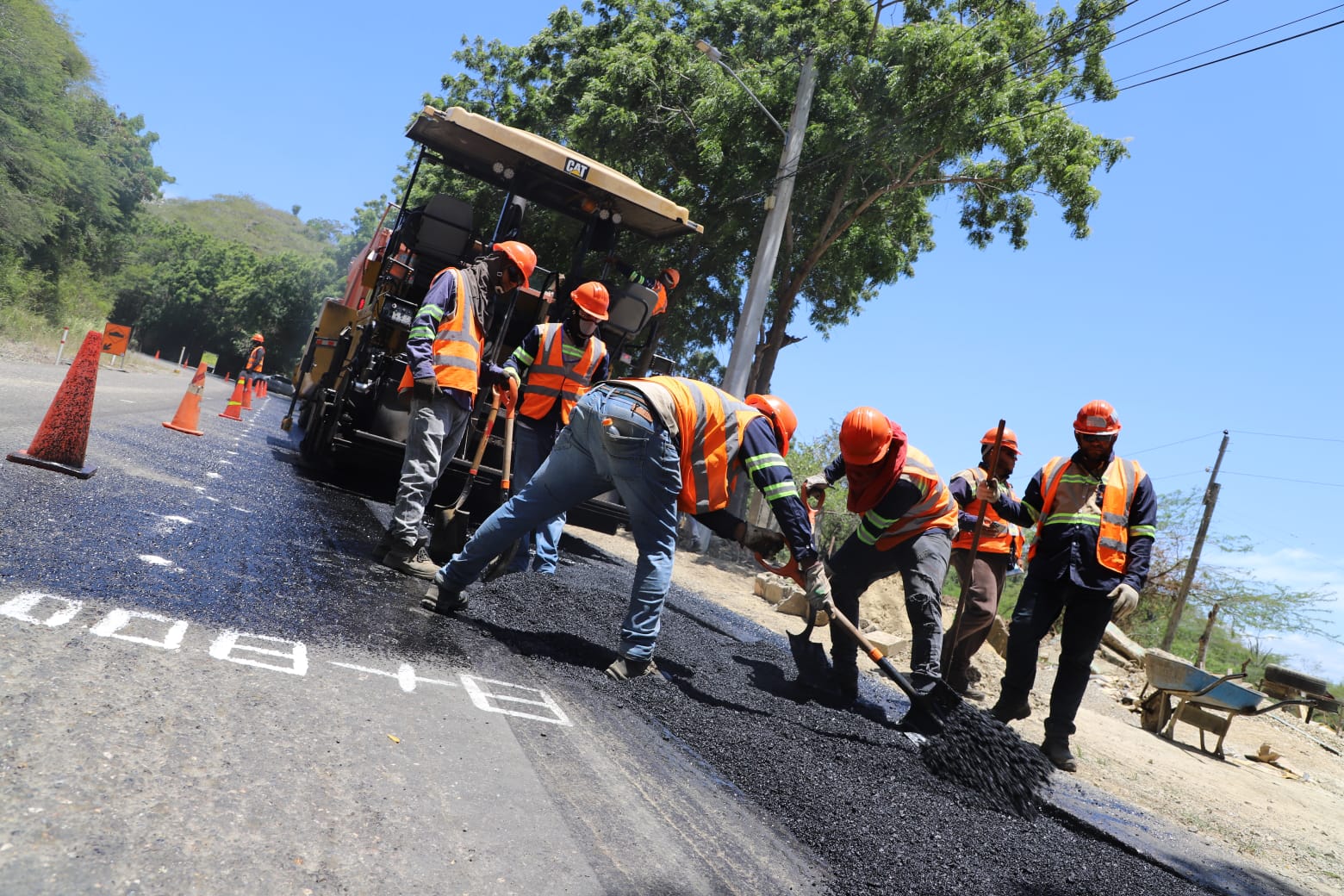 EGEHID acelera pavimentación de carretera Santiago-San José de las Matas