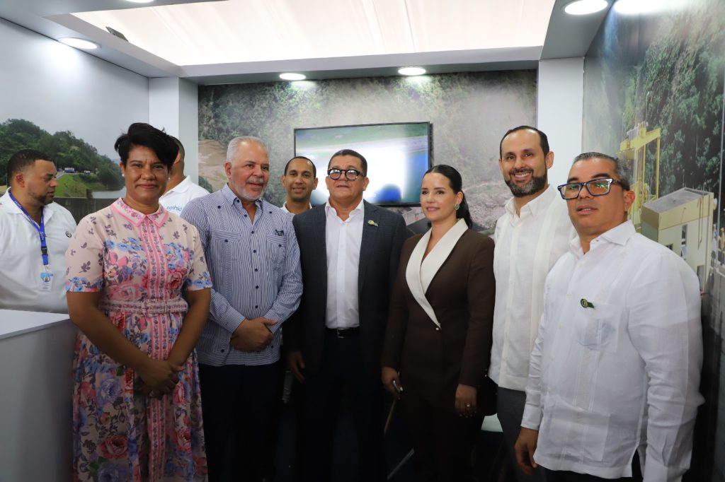 LA VEGA (R. Dominicana).- La Empresa de Generación Hidroeléctrica Dominicana (EGEHID) participa en la feria Expo Vega Real 2025, donde promueve el proyecto de desarrollo Presa e Hidrobomeo Guaigüí, que realiza en esa provincia.