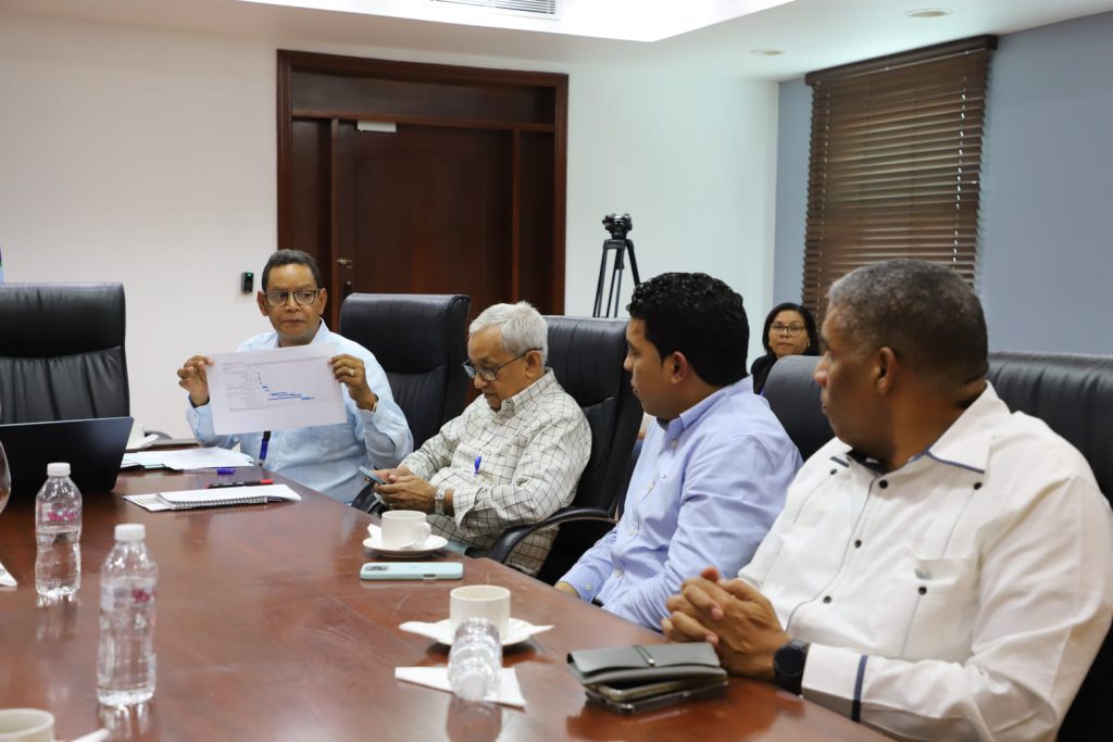 SANTO DOMINGO (R. Dominicana).- La Empresa de Generación Hidroeléctrica Dominicana (EGEHID) realizó la segunda reunión de veedores institucionales, como parte de su gestión apegada a la transparencia, la ética y la rendición de cuentas.  