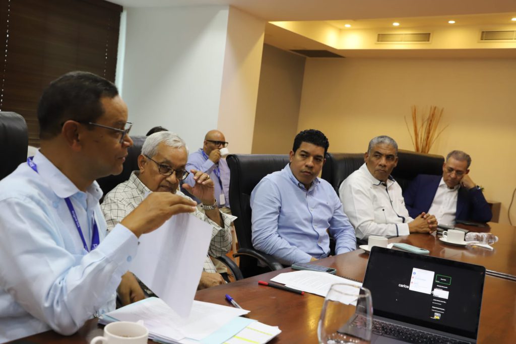 SANTO DOMINGO (R. Dominicana).- La Empresa de Generación Hidroeléctrica Dominicana (EGEHID) realizó la segunda reunión de veedores institucionales, como parte de su gestión apegada a la transparencia, la ética y la rendición de cuentas.  