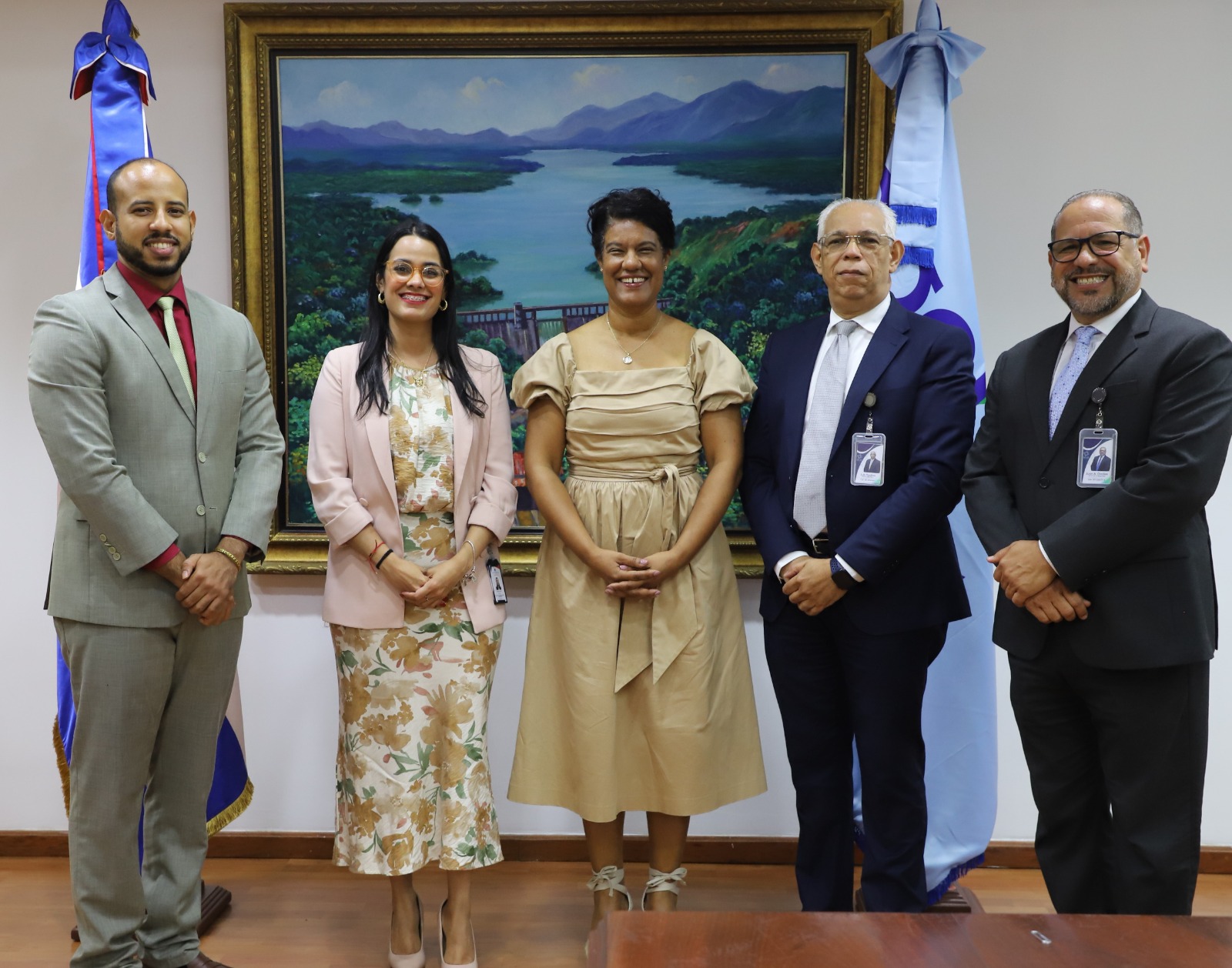 SANTO DOMINGO (R. Dominicana).- Con la firma de los Acuerdos Compromiso, la Empresa de Generación Hidroeléctrica Dominicana (EGEHID) abrió las puertas a una firma consultora que ejecutará la auditoría interna en la institución, por parte de la Contraloría General de la República (CGR) correspondiente al período 2023-2024.