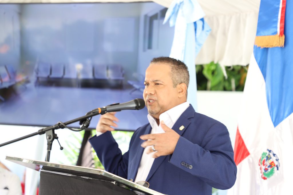MONSEÑOR NOUEL (R. Dominicana).- La Empresa de Generación Hidroeléctrica Dominicana (EGEHID) inauguró una funeraria comunitaria en el distrito municipal de Jayaco, en Bonao, provincia de Monseñor Nouel.