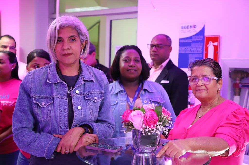 SANTO DOMINGO (R. Dominicana).- La Empresa de Generación Hidroeléctrica Dominicana (EGEHID) dio inicio a su tradicional Semana de la Salud Preventiva, como parte de las acciones que desarrolla en el marco del Mes de sensibilización sobre el cáncer de mama.
Del 13 al 17 de octubre, en la galería de exdirectores de la sede central, se estarán ofreciendo servicios médicos gratuitos en diversas especialidades para los colaboradores.