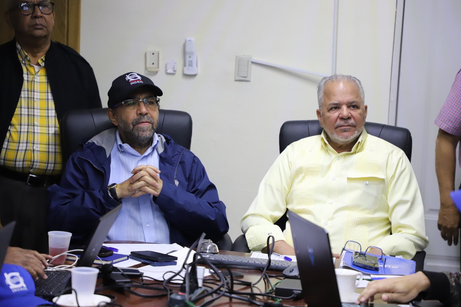 SANTO DOMINGO (R. Dominicana).- Los moradores de la parte baja de la presa de Monte Grande, por primera vez pueden dormir tranquilos, porque las inundaciones que por años los afectaron en temporadas de huracanes, se las “tragó” el embalse.