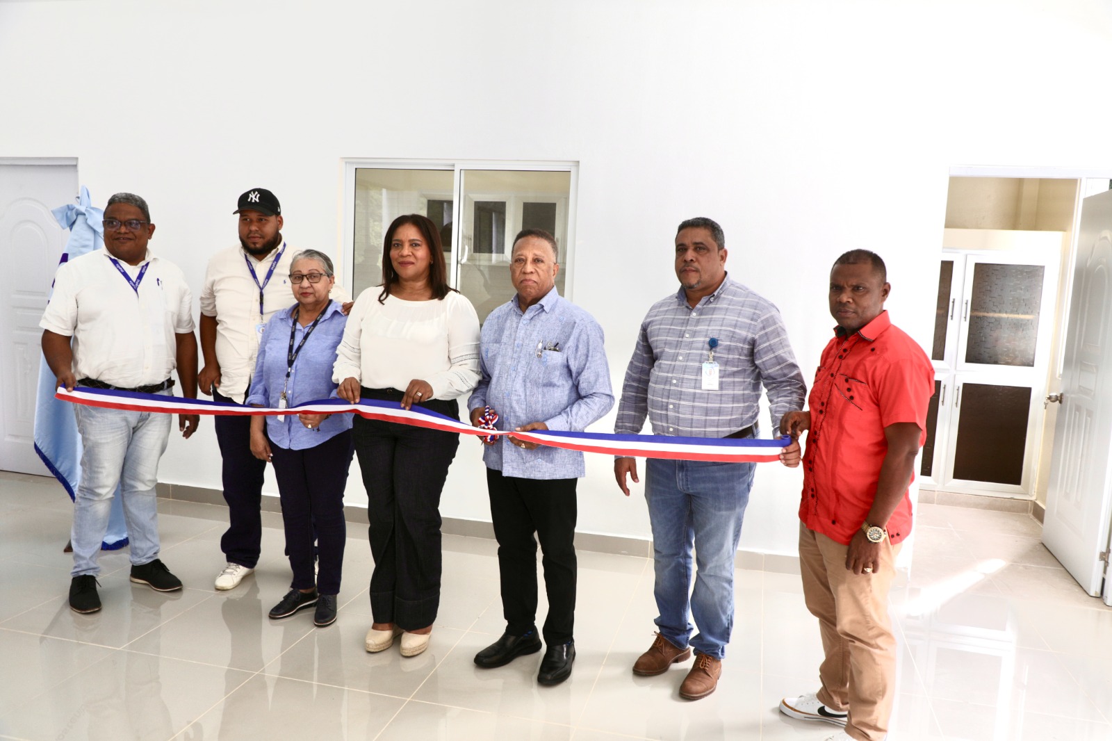 BONAO (R. Dominicana).- La Empresa de Generación Hidroeléctrica Dominicana (EGEHID) inauguró un almacén y un comedor-cocina en las instalaciones de la Hidroeléctrica Río Blanco.