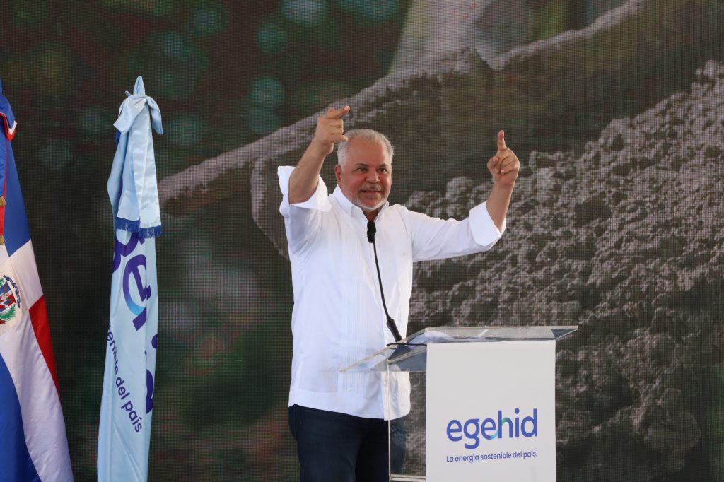 SANTIAGO, República Dominicana. – El presidente de la República, Luis Abinader , encabezó el acto de inauguración de 48.49 kilómetros de carreteras y calles en distintos municipios de la Sierra de Santiago , obras ejecutadas por la Empresa de Generación Hidroeléctrica Dominicana (EGEHID) como parte de su compromiso social con las comunidades de la zona de influencia del complejo hidroeléctrico Tavera–Bao–López Angostura .