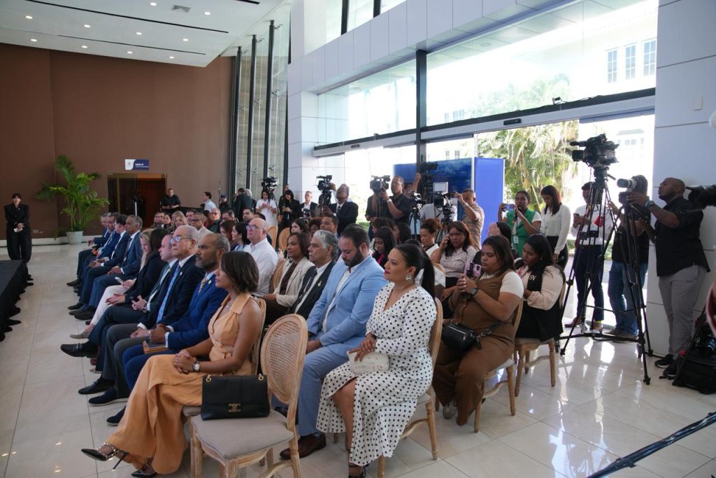 SANTO DOMINGO (R. Dominicana).- La República Dominicana será la sede de la XI Semana de la Energía de la Organización Latinoamericana y Caribeña de Energía (Olacde), el principal encuentro energético de América Latina y el Caribe y autoridades de 27 países para debatir los desafíos estratégicos de la transición energética regional, con énfasis en la transición energética justa, la innovación tecnológica, la integración energética regional y la seguridad energética.