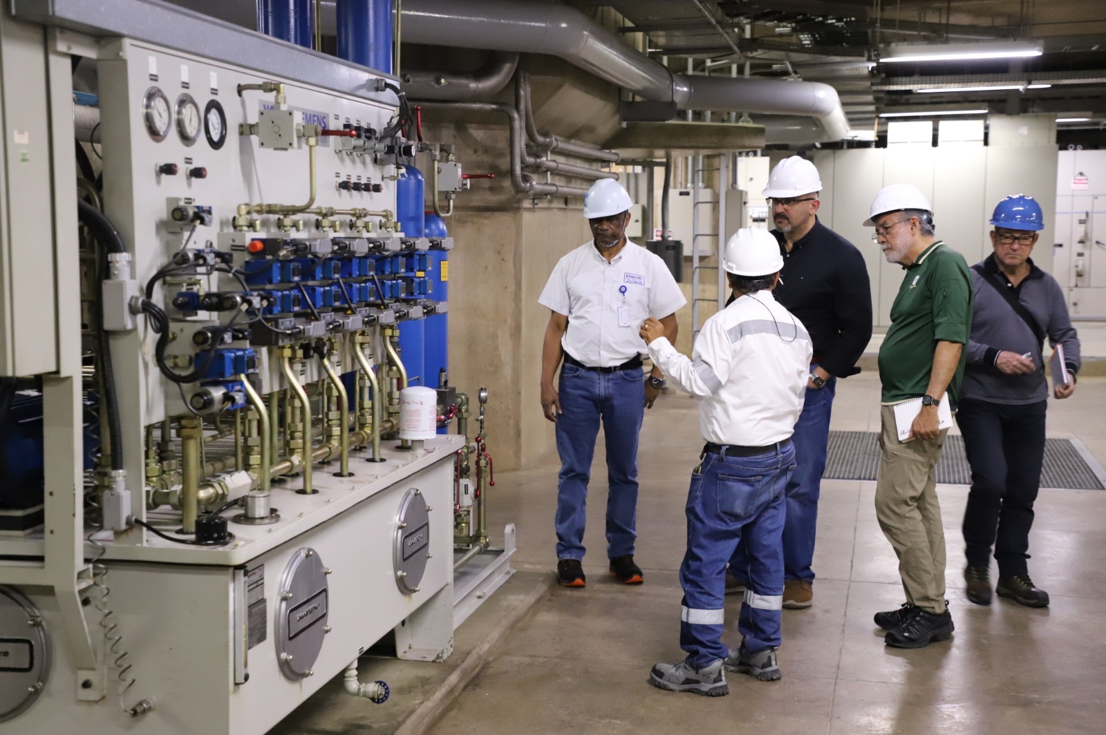 MONSEÑOR NOUEL (R. Dominicana).– La Empresa de Generación Hidroeléctrica Dominicana (EGEHID) y la firma británica Mott MacDonald iniciaron los trabajos de campo en la Central Hidroeléctrica de Pinalito, como parte del proyecto de repotenciación, rehabilitación y modernización de las centrales hidroeléctricas del país.