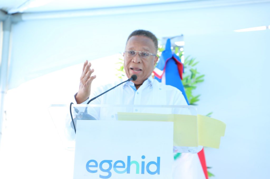 PERAVIA (R. Dominicana).- Con el objetivo de fomentar el deporte y la sana convivencia en la comunidad, la Empresa de Generación Hidroeléctrica Dominicana (EGEHID) dejó inaugurada una cancha de baloncesto y voleibol en el distrito municipal de Paya, municipio de Baní, en Peravia.