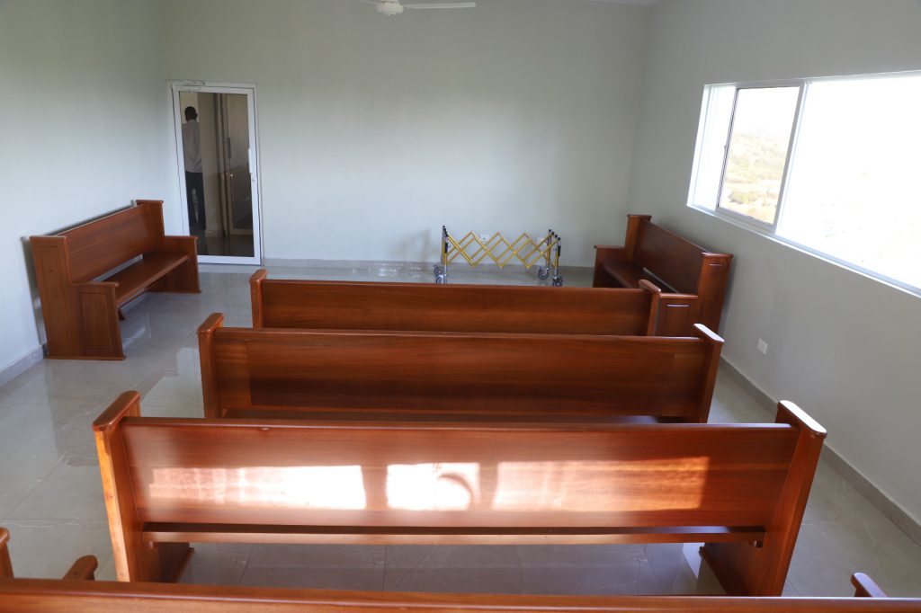 SANTIAGO (R. Dominicana).- La Empresa de Generación Hidroeléctrica Dominicana (EGEHID) inauguró la Funeraria Comunitaria Inmaculada Concepción, en el distrito municipal de El Caimito, en Jánico, provincia de Santiago.