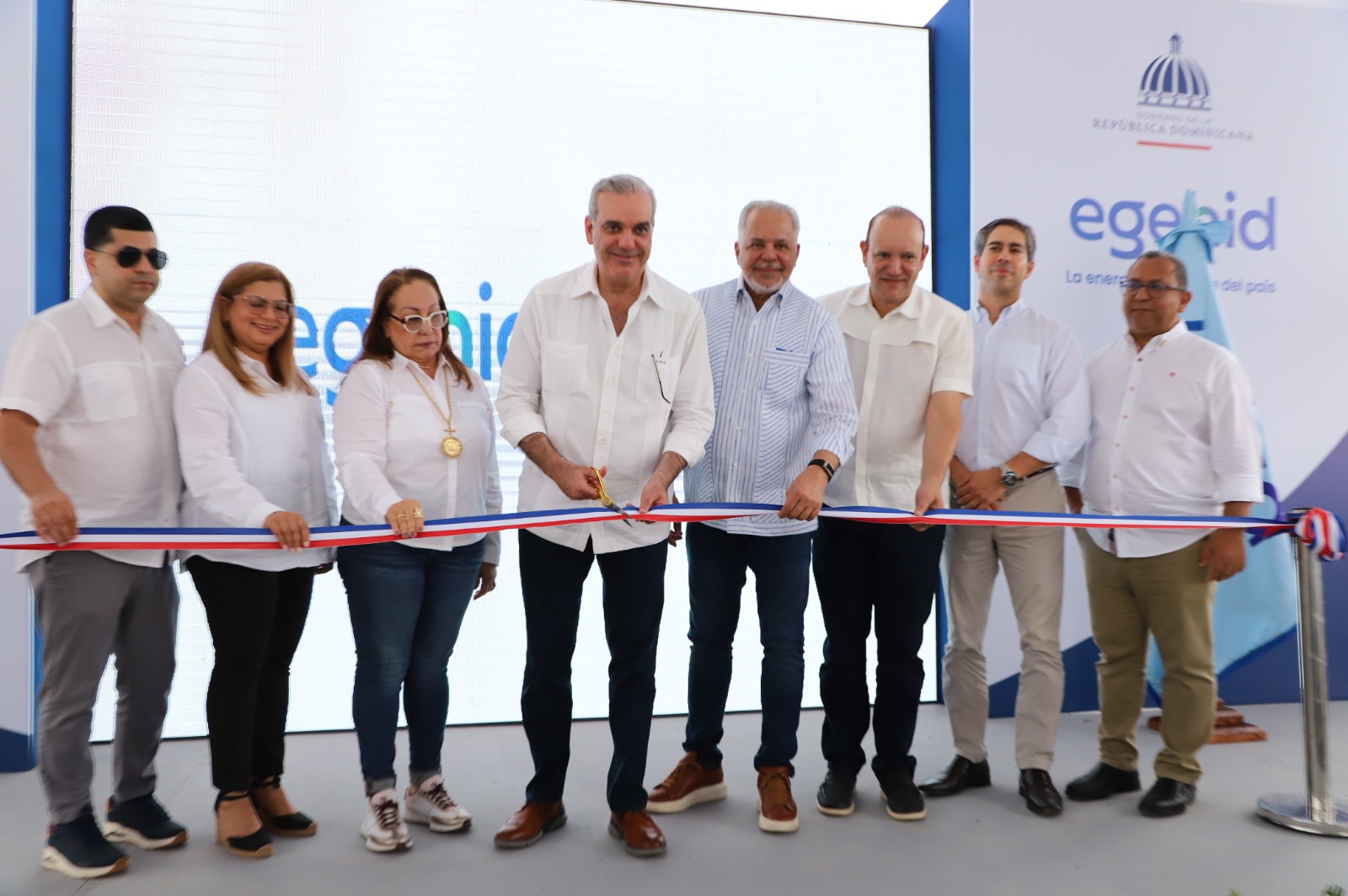 Presidente Abinader inaugura carretera Cruce de Pedregal-La Guázuma en San José de las Matas
