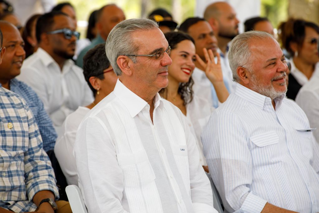 Obra, construida con una inversión superior a RD$362 millones, impulsa el desarrollo social, económico y ecoturístico de comunidades serranas de Santiago
