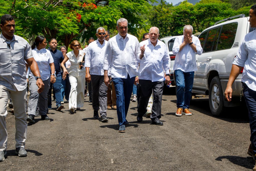 Obra, construida con una inversión superior a RD$362 millones, impulsa el desarrollo social, económico y ecoturístico de comunidades serranas de Santiago
