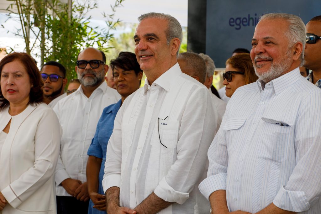 Obra, construida con una inversión superior a RD$362 millones, impulsa el desarrollo social, económico y ecoturístico de comunidades serranas de Santiago
