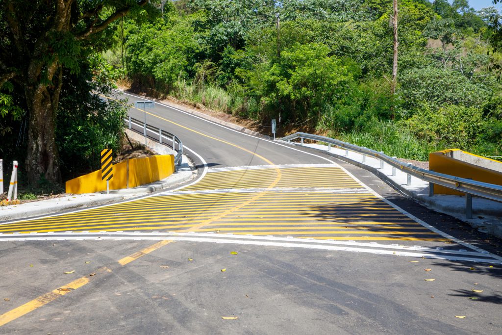 Obra, construida con una inversión superior a RD$362 millones, impulsa el desarrollo social, económico y ecoturístico de comunidades serranas de Santiago
