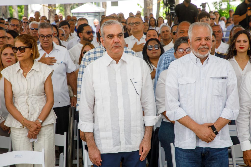 Obra, construida con una inversión superior a RD$362 millones, impulsa el desarrollo social, económico y ecoturístico de comunidades serranas de Santiago

