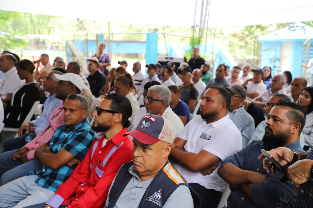 MONSEÑOR NOUEL (R. Dominicana).- La Empresa de Generación Hidroeléctrica Dominicana (EGEHID) puso en servicio la obra de toma del acueducto de Bonao, reconstruida a un costo de RD$ 117,687,914.45.