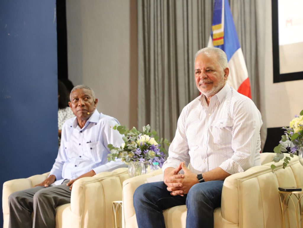 SAN CRISTÓBAL (R. Dominicana).- Los principales sectores económicos, empresariales y comunitarios de San Cristóbal resaltaron que la reconstrucción y ampliación de la carretera Cambita-Los Cacaos, a cargo de la Empresa de Generación Hidroeléctrica Dominicana (EGEHID), convertirá esa zona montañosa de San Cristóbal en un nuevo polo de desarrollo ecoturístico, coincidiendo en la necesidad de un plan estratégico que involucre a las comunidades y garantice la sostenibilidad y la protección del ecosistema.