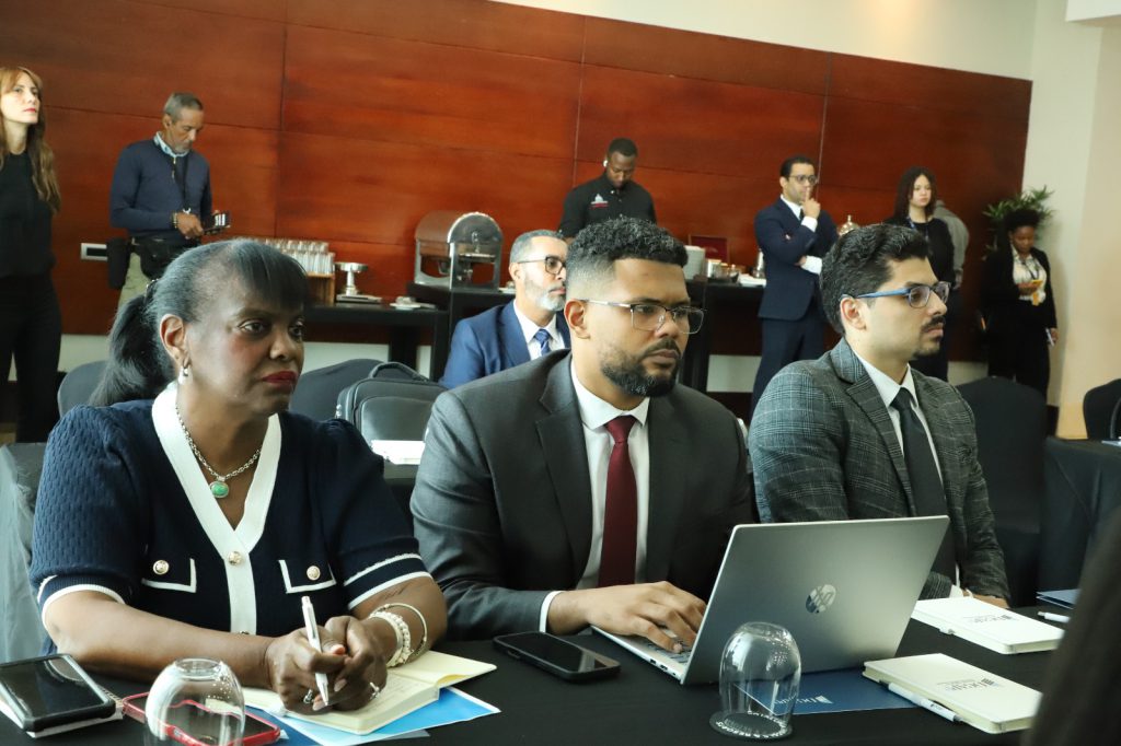SANTO DOMINGO (R. Dominicana).- La presidenta del Consejo de Administración de la Empresa de Generación Hidroeléctrica Dominicana (EGEGID), doctora Rosa Ysabel Ruiz, consideró las alianzas público-privadas como una herramienta estratégica para la realización de proyectos de gran envergadura, como los que impulsa la institución.