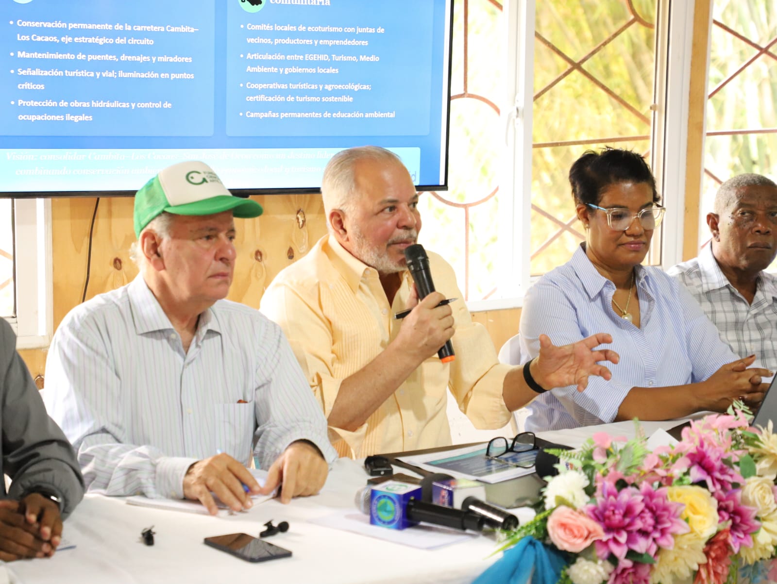 SAN CRISTÓBAL (R. Dominicana).- El administrador de la Empresa de Generación Hidroeléctrica Dominicana (EGEHID), ingeniero Rafael Salazar , propuso la creación de un Plan de Ordenamiento Territorial en el municipio de Los Cacaos , para garantizar el buen uso de sus recursos naturales.