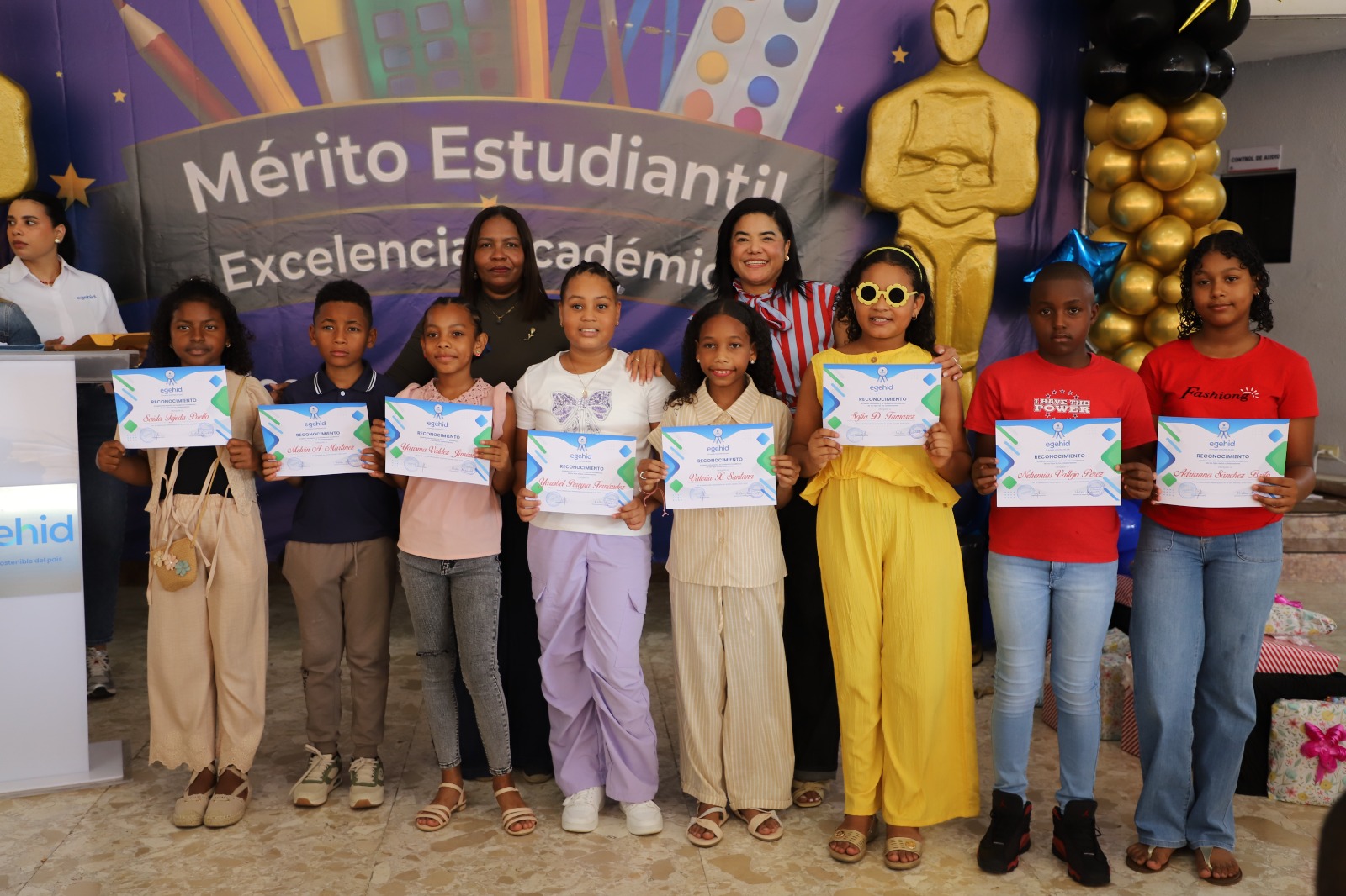 SANTO DOMINGO (R. Dominicana).- En un ambiente familiar y de celebración, la Empresa de Generación Hidroeléctrica Dominicana (EGEHID) reconoció a 246 hijos de colaboradores que obtuvieron mérito estudiantil y la excelencia académica en el año escolar 2025-2026.