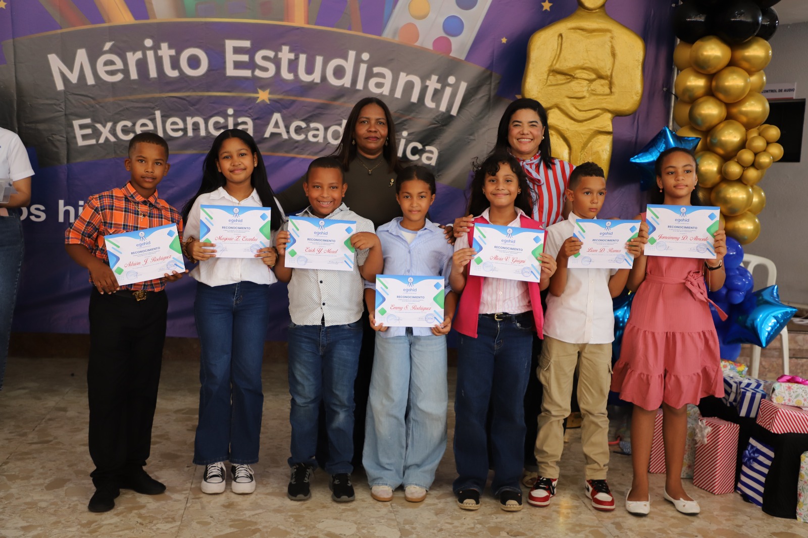 SANTO DOMINGO (R. Dominicana).- En un ambiente familiar y de celebración, la Empresa de Generación Hidroeléctrica Dominicana (EGEHID) reconoció a 246 hijos de colaboradores que obtuvieron mérito estudiantil y la excelencia académica en el año escolar 2025-2026.