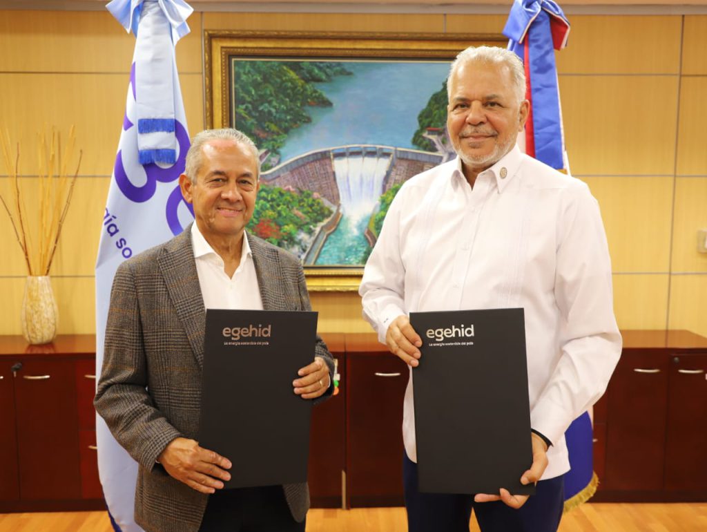 SANTO DOMINGO (R. Dominicana).- La Empresa de Generación Hidroeléctrica Dominicana (EGEHID) suscribió un acuerdo de colaboración con el Club Atlético Vega Real, mediante el cual aportará RD.5 millones para respaldar la participación del equipo en la temporada 2026-2027 de la Liga Dominicana de Fútbol (LDF).