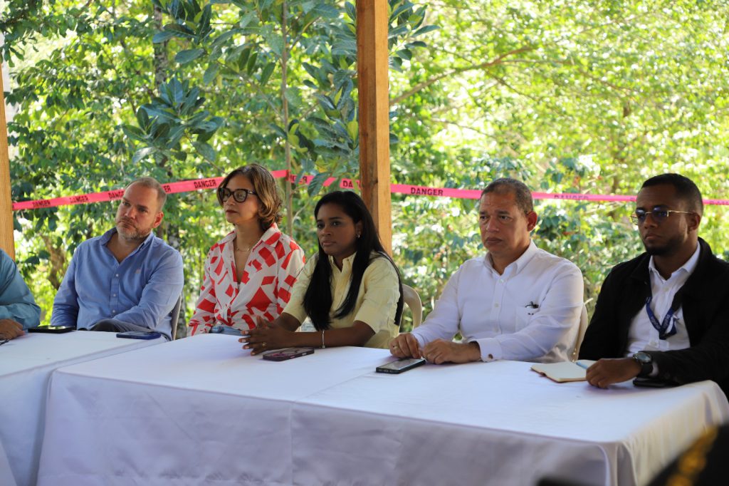 SANTO DOMINGO (R. Dominicana).- Una misión de la Agencia Francesa de Desarrollo (AFD) que se encentra en la República